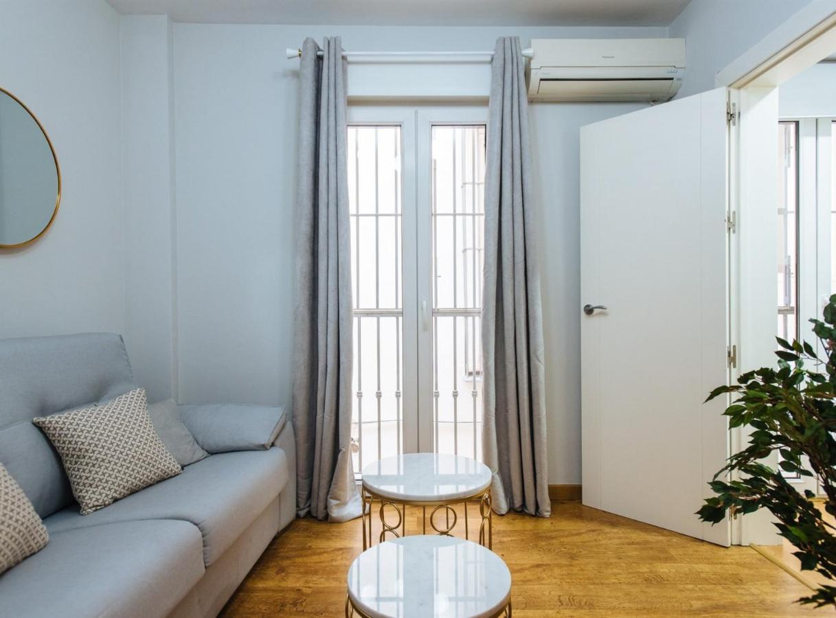 Feijoo Suite Apartment 세비야 외부 사진